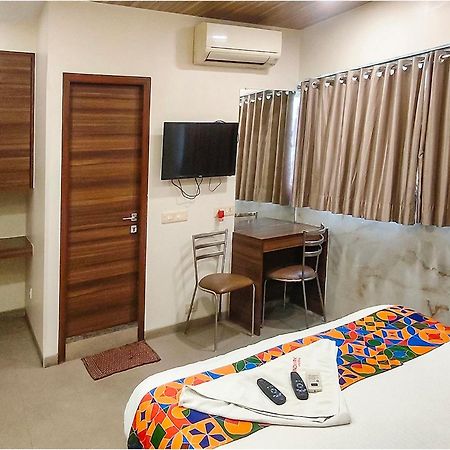 Fabhotel Landmark Residency - Nr Midc Turbhe Turambhe المظهر الخارجي الصورة