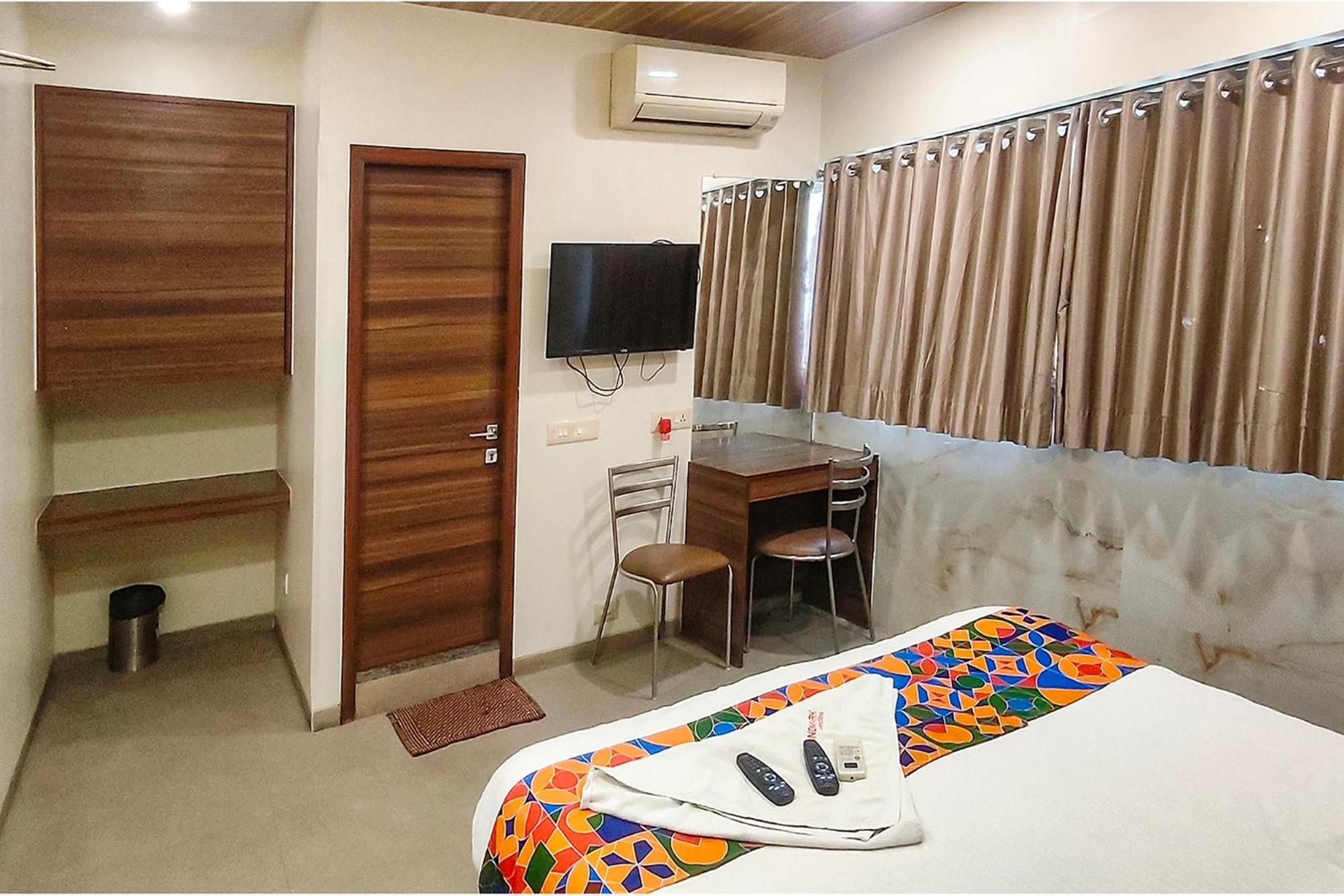 Fabhotel Landmark Residency - Nr Midc Turbhe Turambhe المظهر الخارجي الصورة