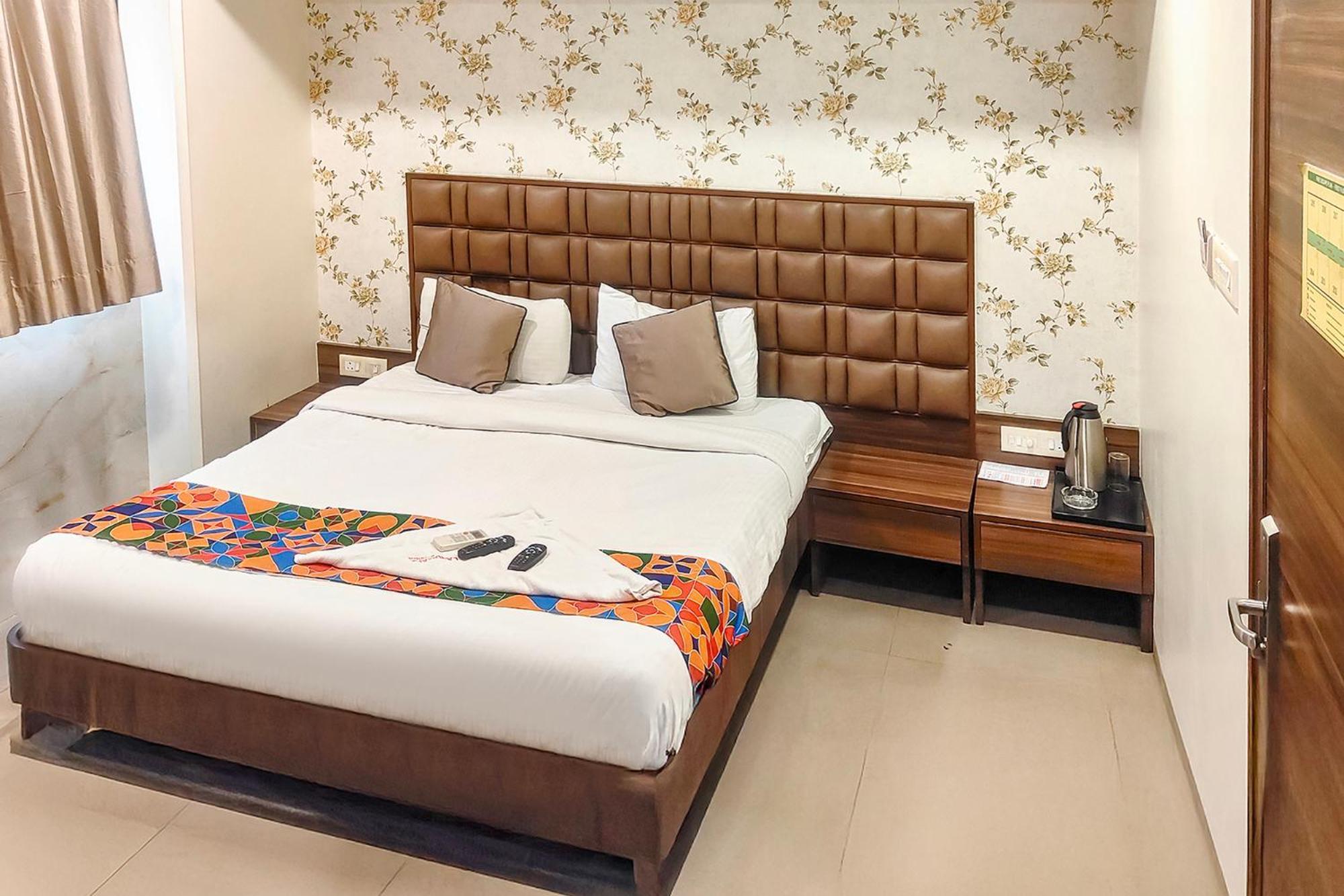 Fabhotel Landmark Residency - Nr Midc Turbhe Turambhe المظهر الخارجي الصورة